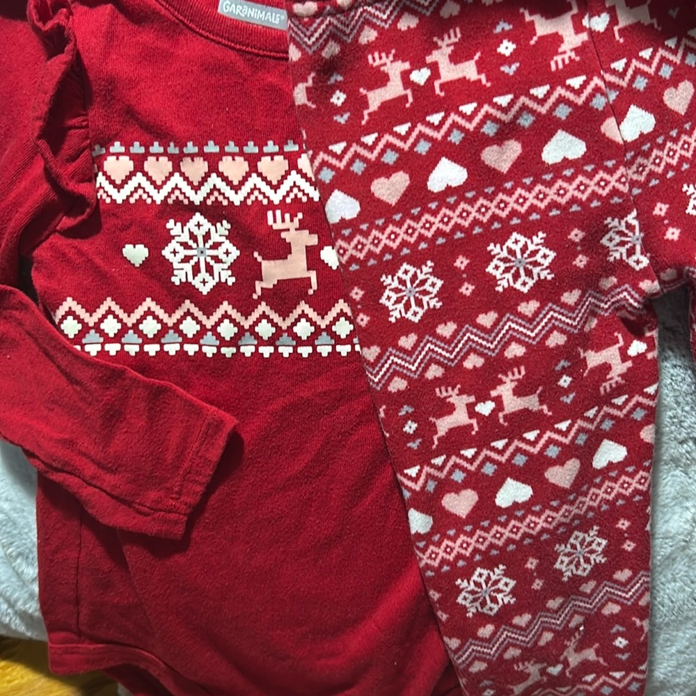 Two piece size (24 month)red,white,pink ➕ a mystery outfit same size 🎁